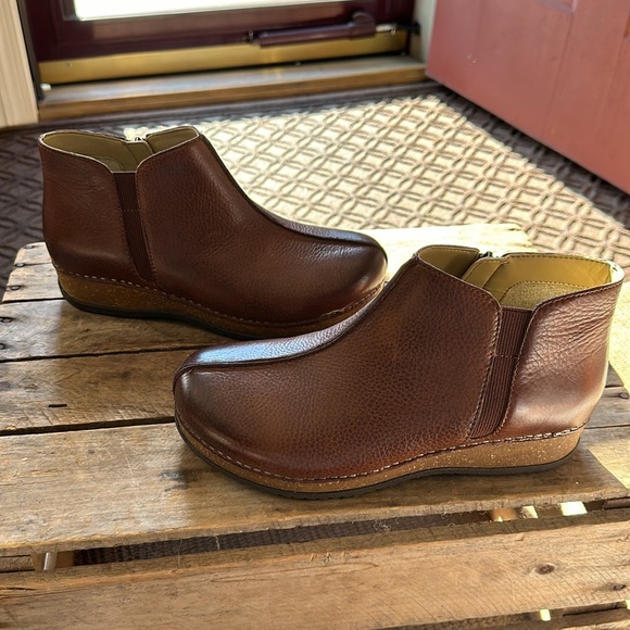 New Dansko Makara Boots - Picture 8 of 16